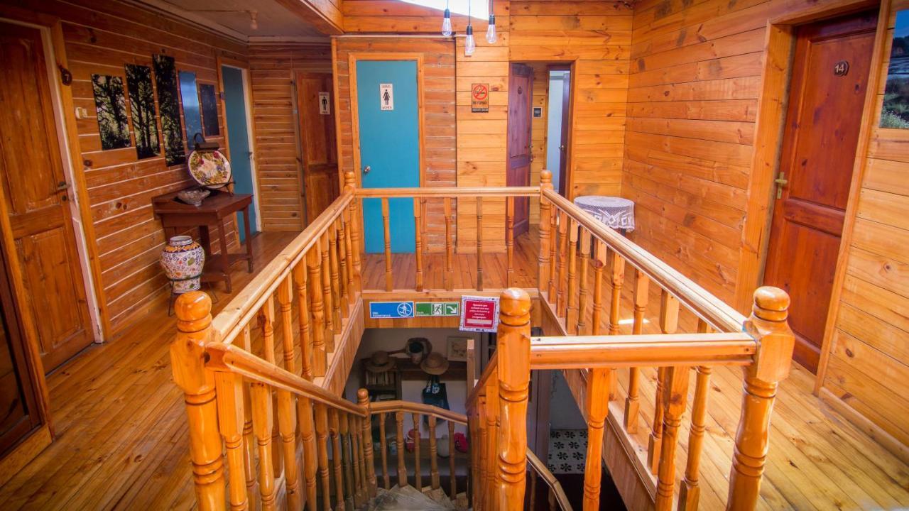 Hostel Moreno 피칠레무 외부 사진